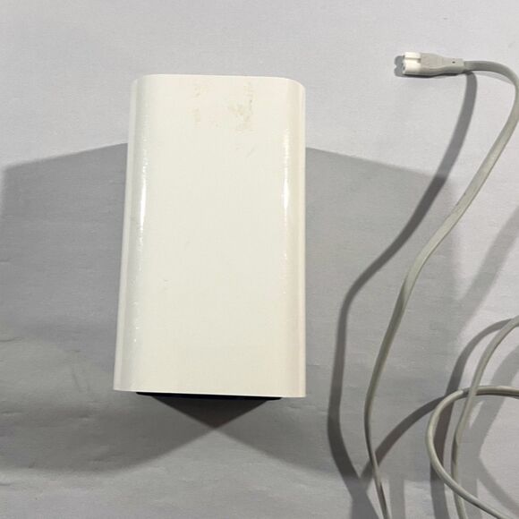 Apple Airport Extreme Model A1521 Base Station Only Wireless Router 6th Gen - Picture 2 of 9